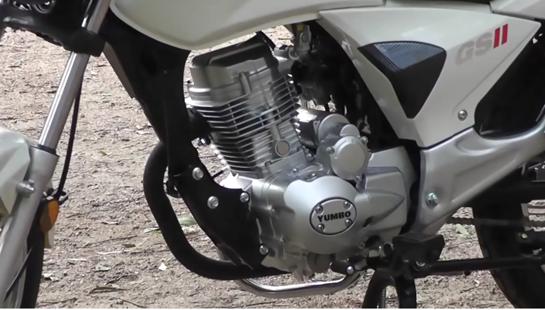 Yumbo GS 125 II