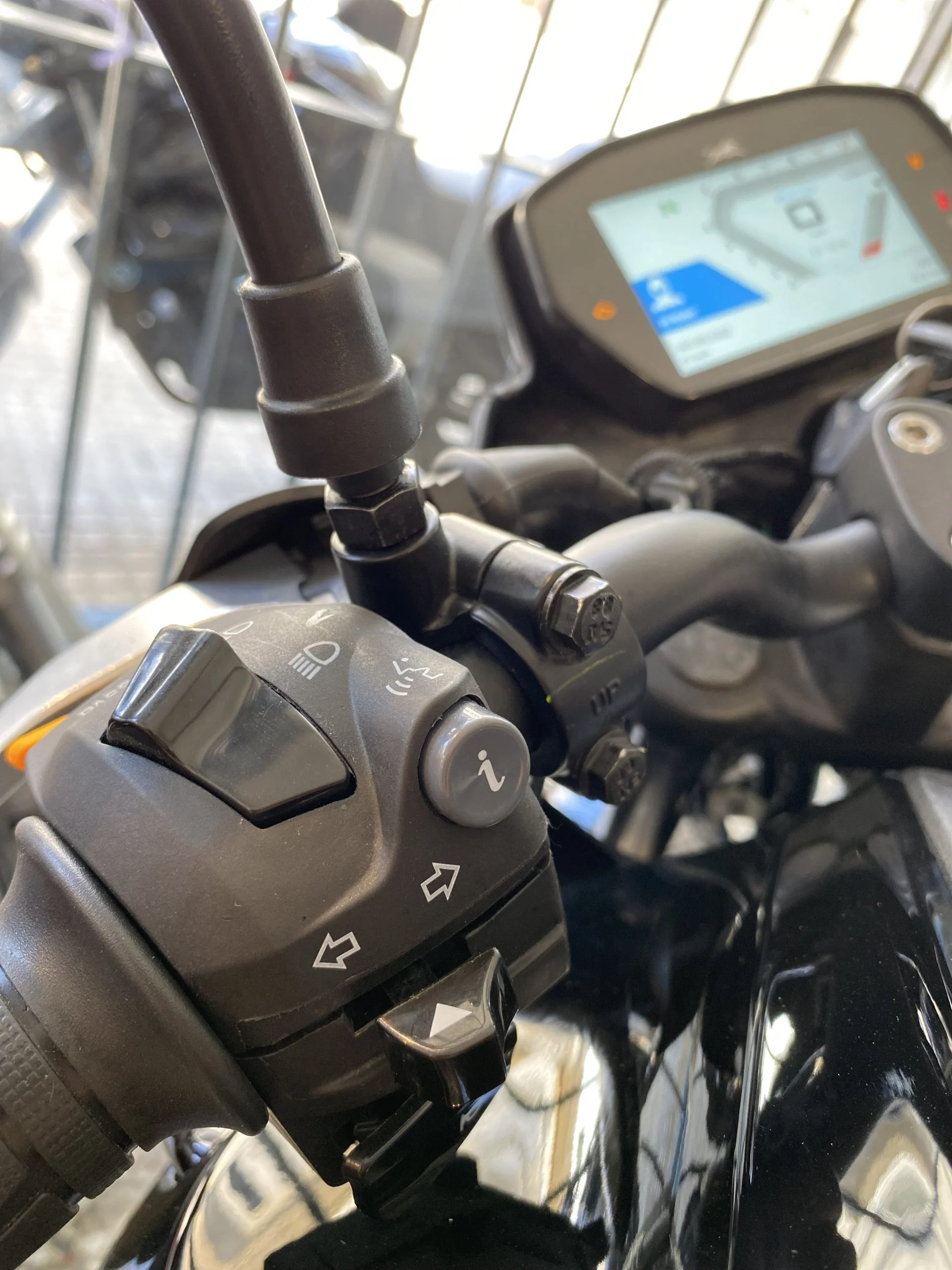 TVS RAIDER 125 Fi