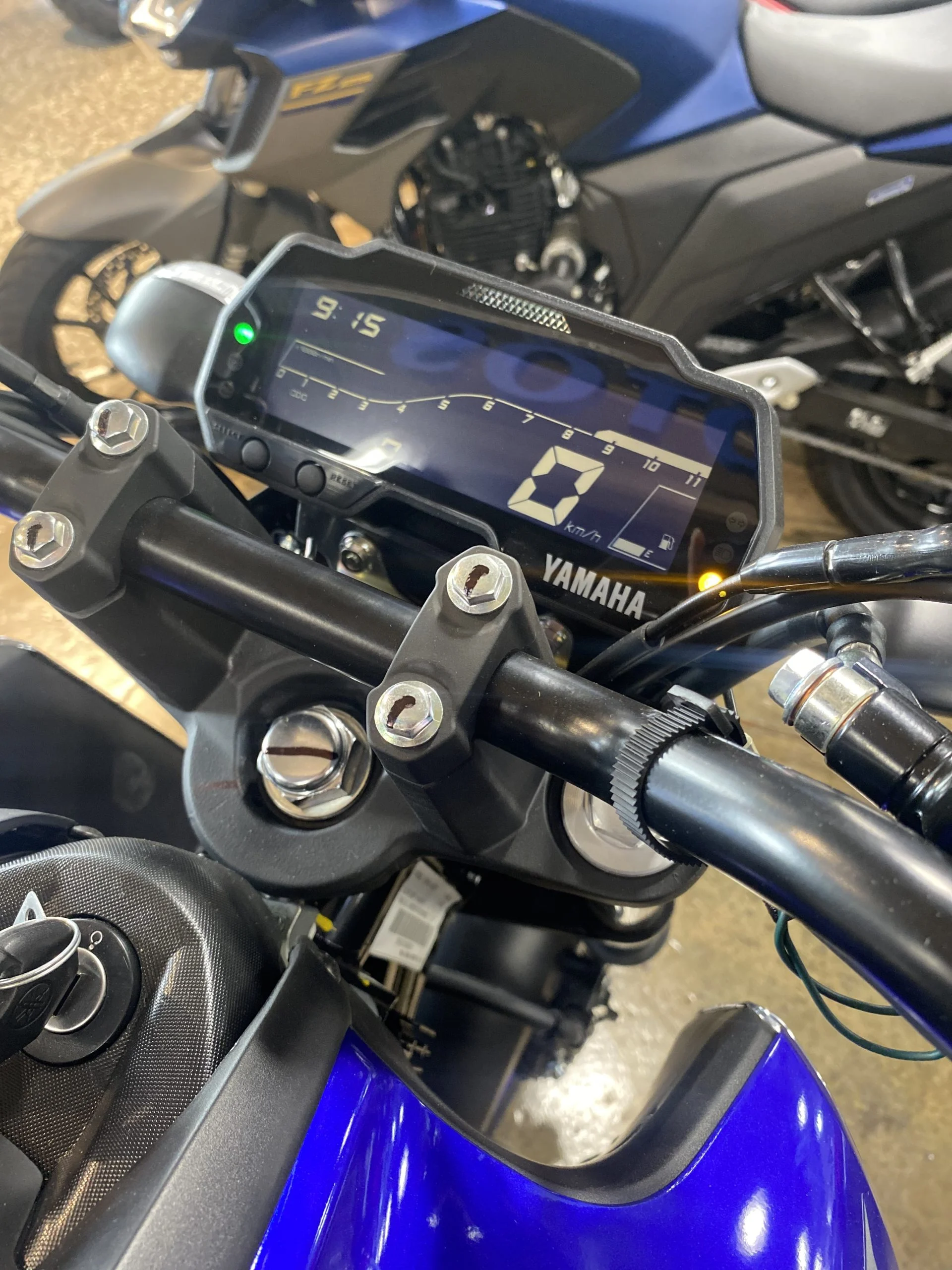 YAMAHA FZ 4.0 ABS