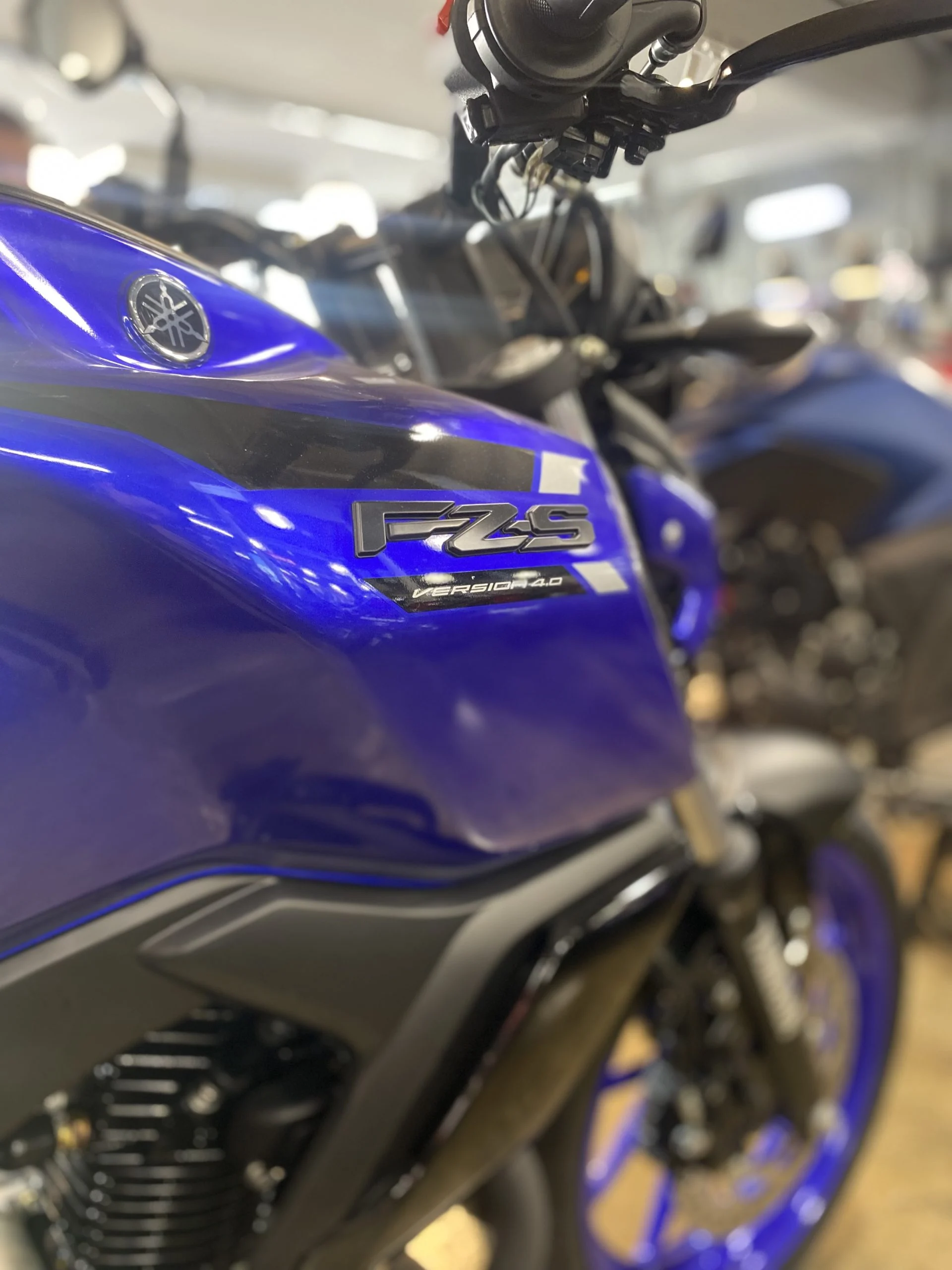 YAMAHA FZ 4.0 ABS