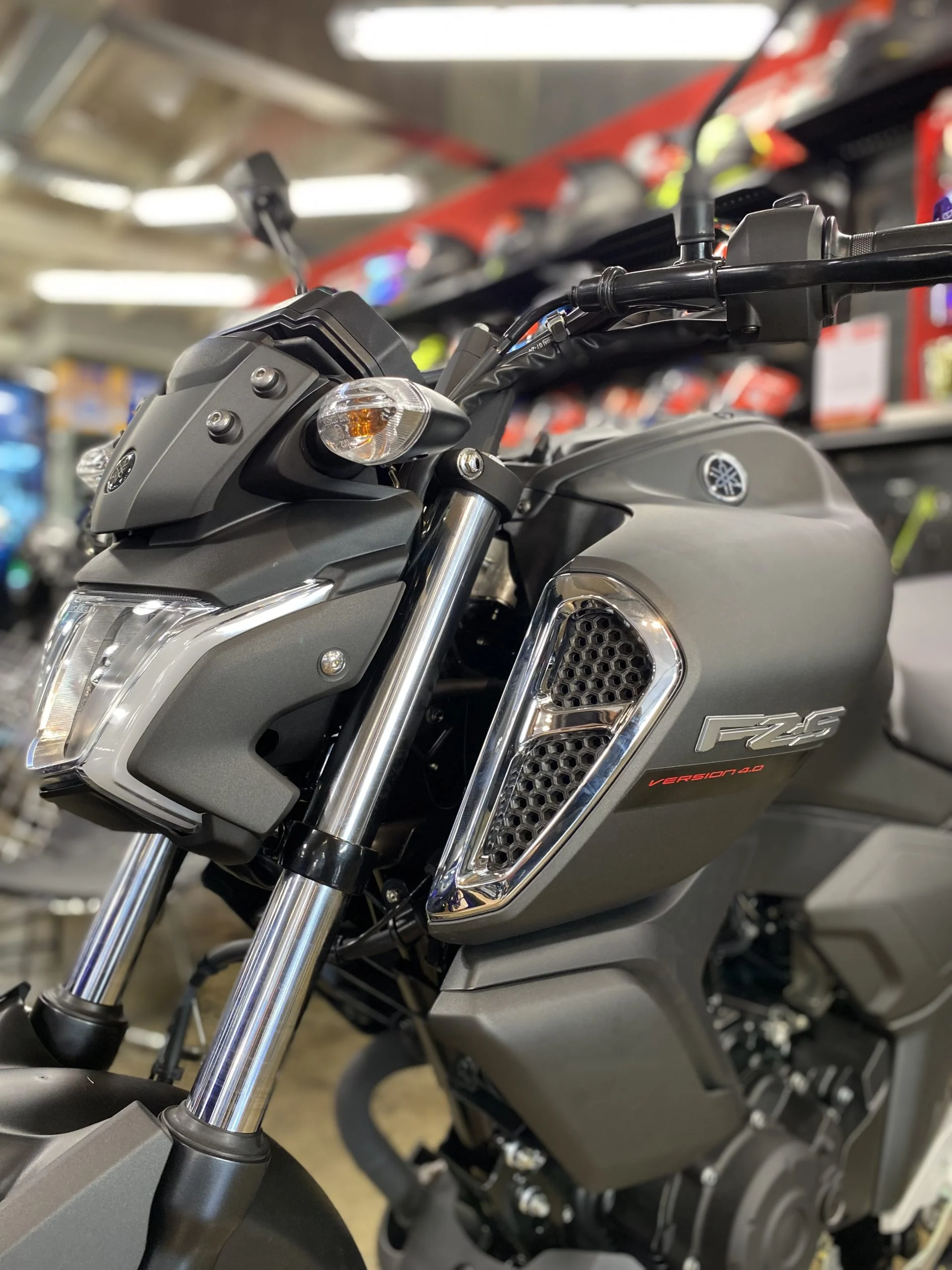 YAMAHA FZ 4.0 ABS