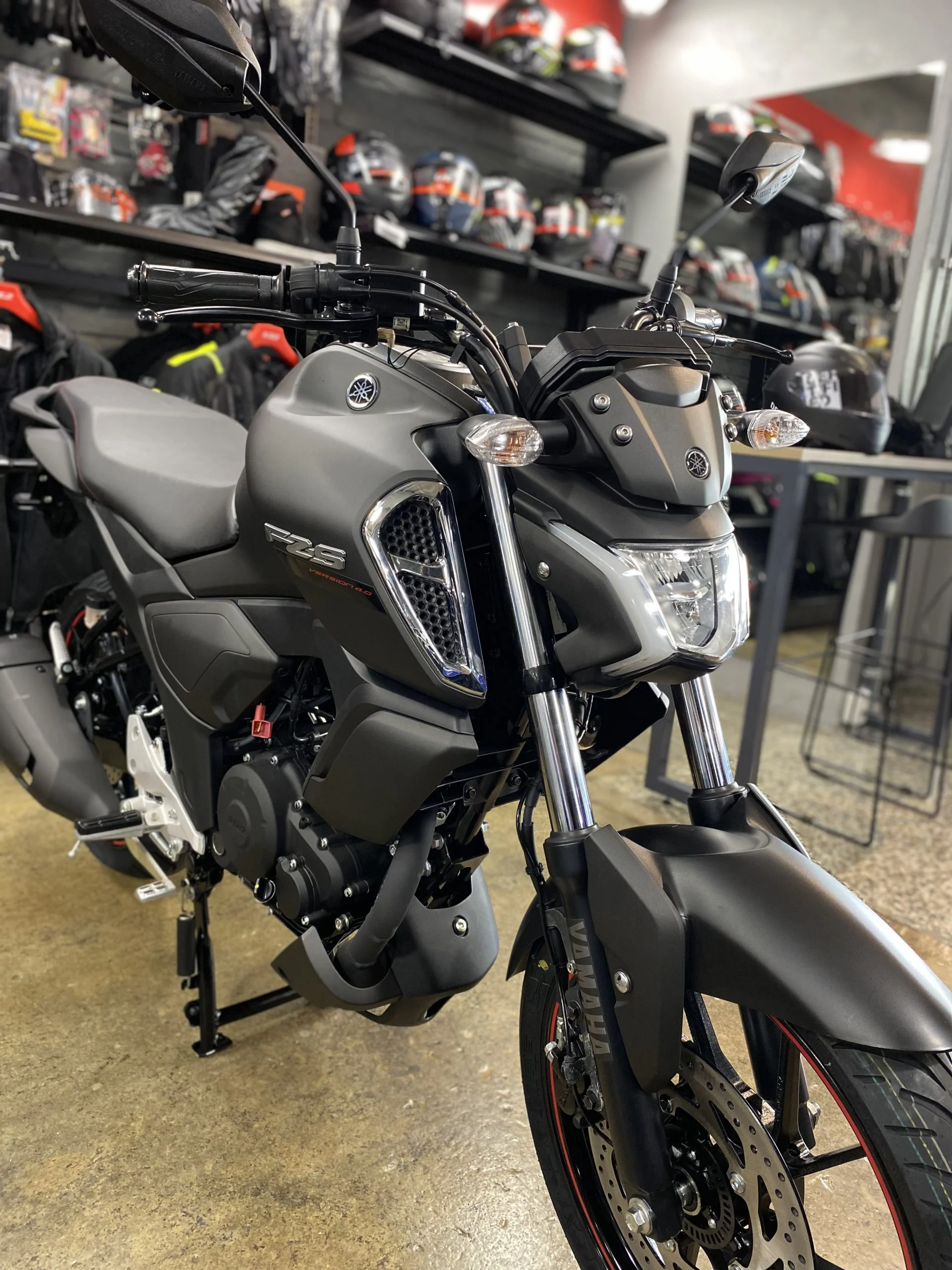 YAMAHA FZ 4.0 ABS