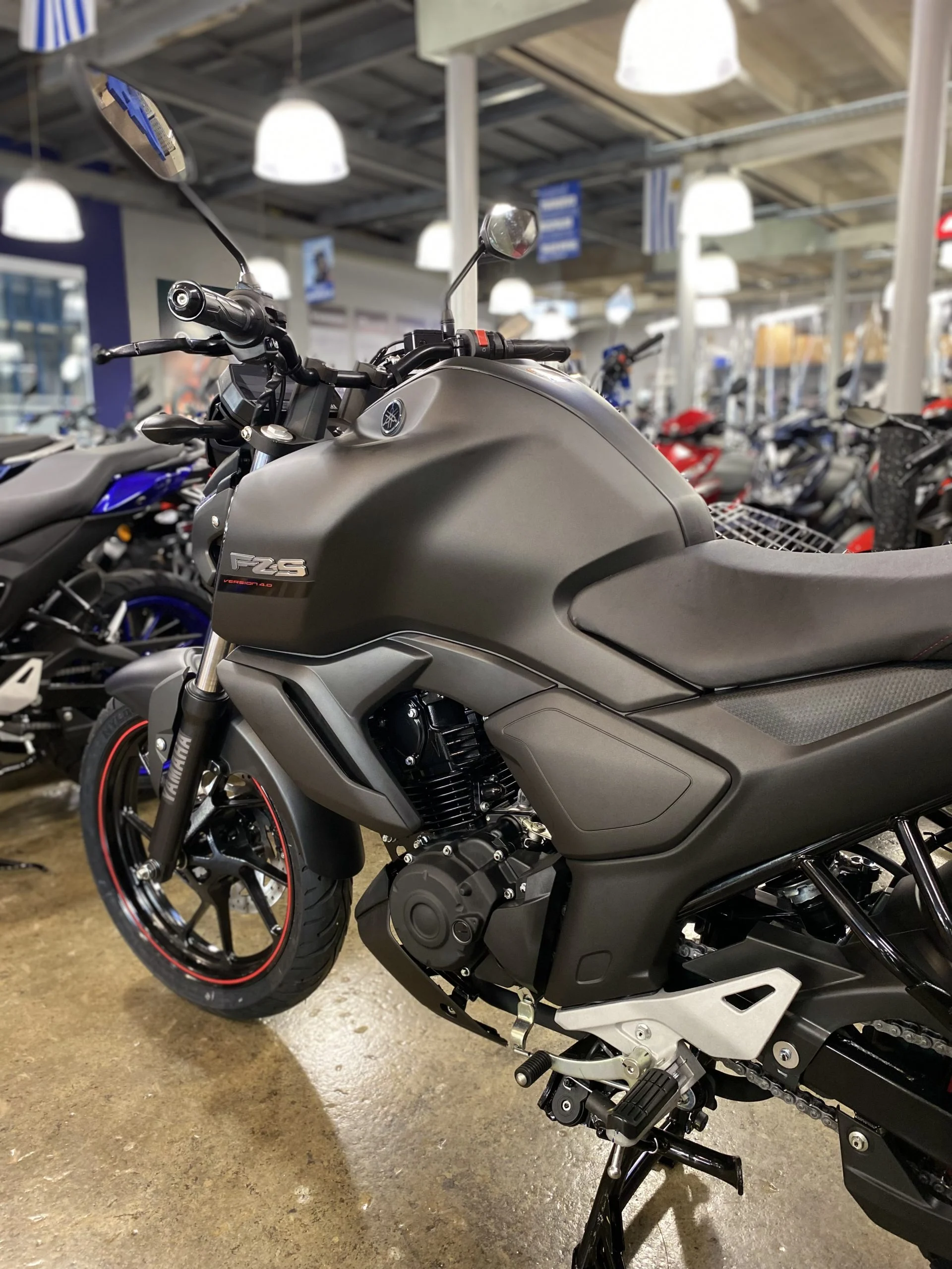 YAMAHA FZ 4.0 ABS