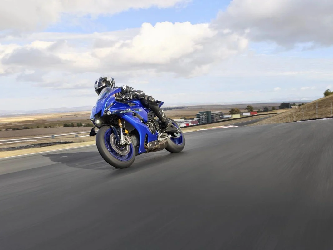 YAMAHA YZF-R1 2026