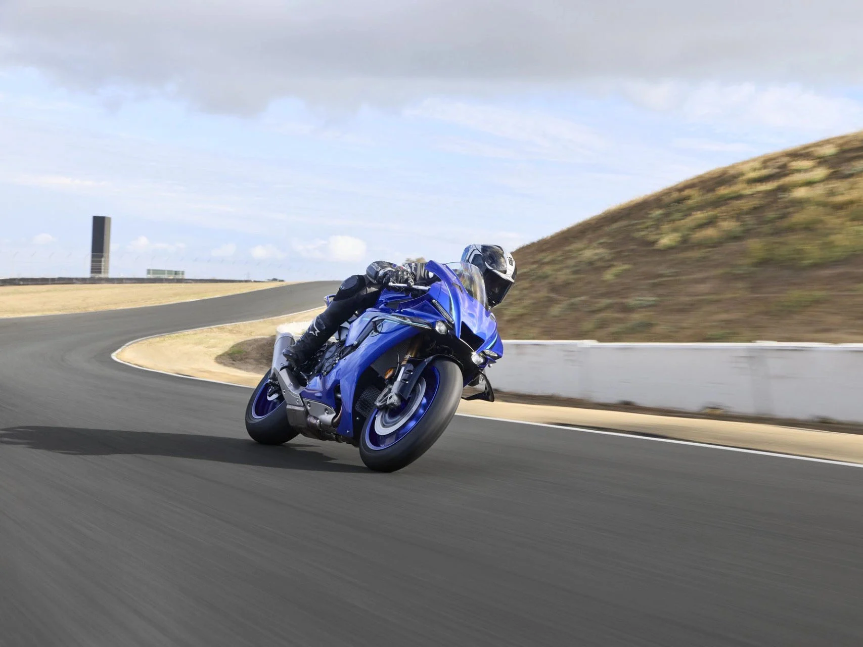 YAMAHA YZF-R1 2026